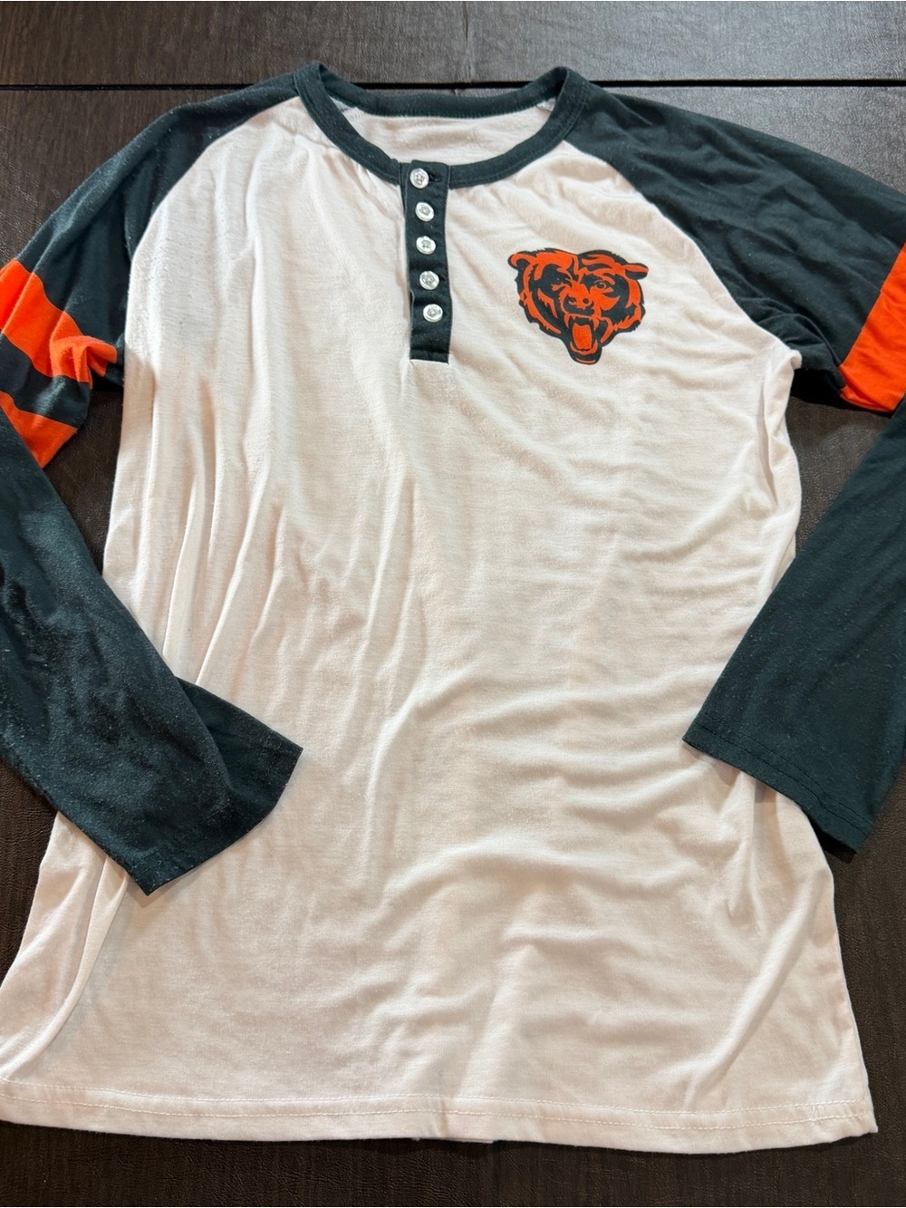 NFL Women’s White & Blue Long Sleeve Henley with Orange Chicago Bears Logo Sz M